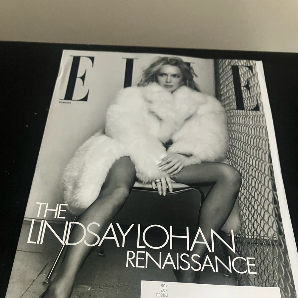 Elle Magazine - Picture 2 of 2
